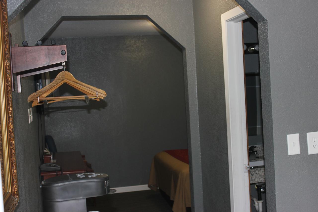 อีโคโน ลอดจ์ Hotel Oskaloosa ภายนอก รูปภาพ