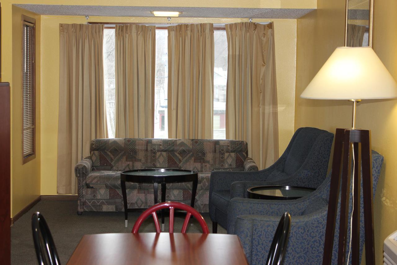 อีโคโน ลอดจ์ Hotel Oskaloosa ภายนอก รูปภาพ